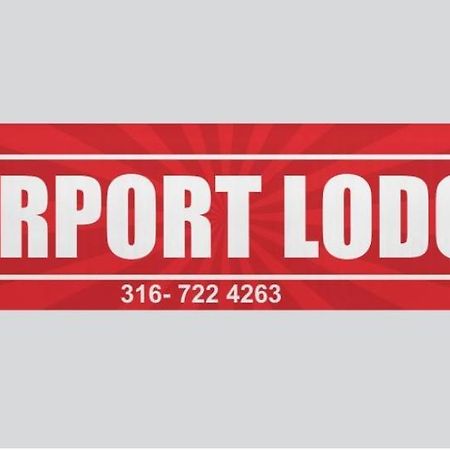 Airport Lodge Ουιτσιτά Εξωτερικό φωτογραφία